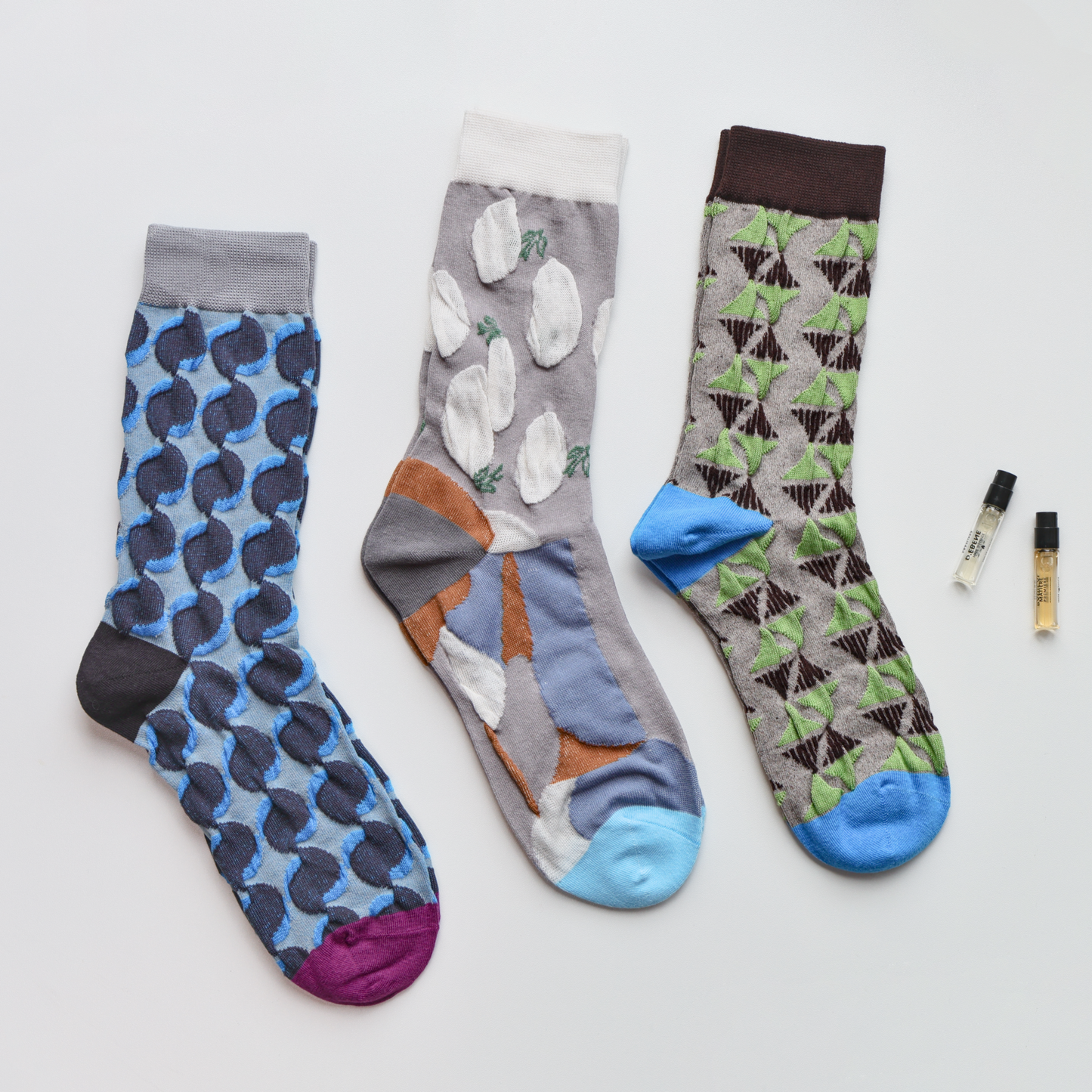 2-Pack Retro Geometric Cotton Crew Socks for Women