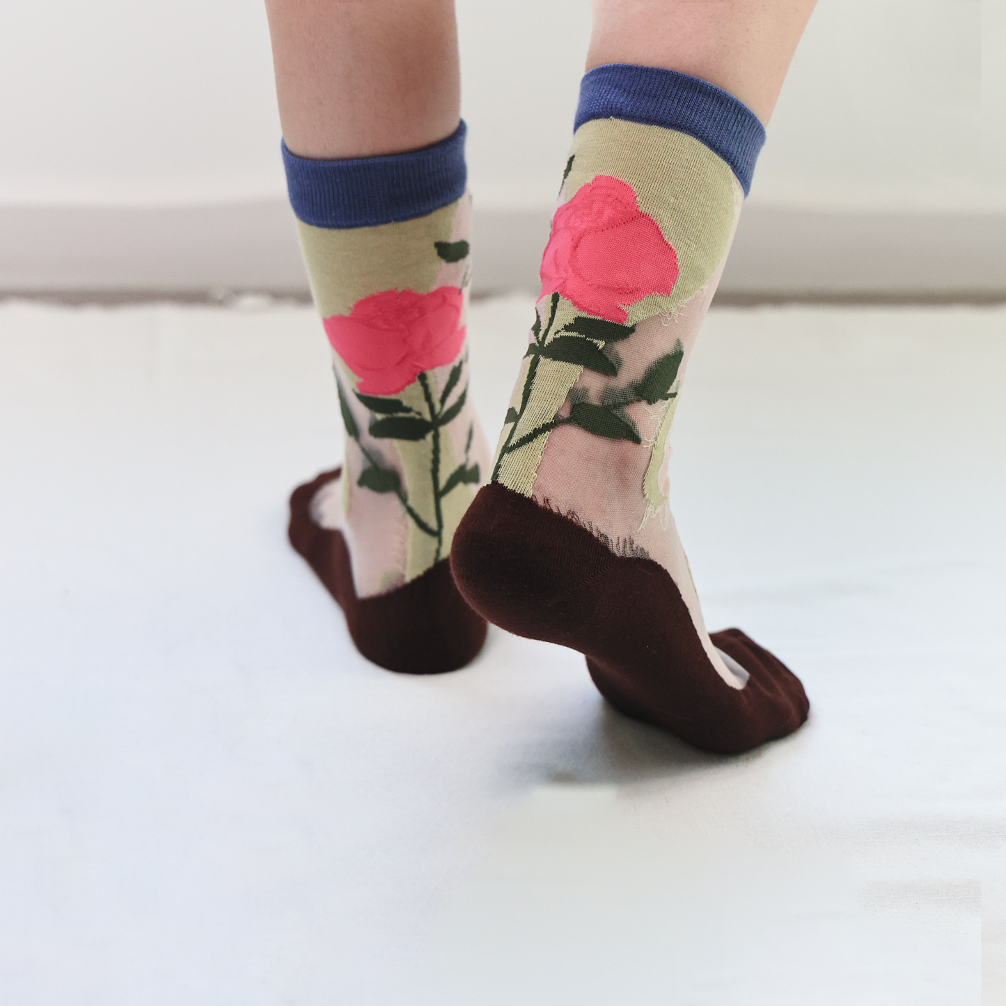 2-Pack Retro Sheer Socks for Women – Floral & Graphic Design