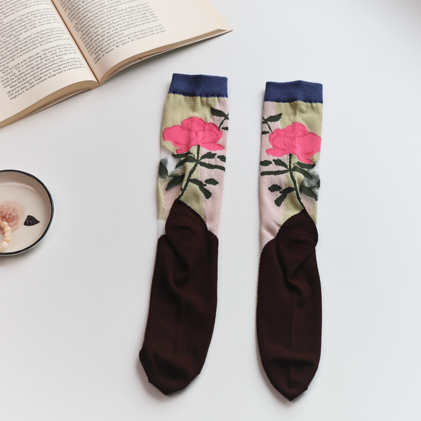 2-Pack Retro Sheer Socks for Women – Floral & Graphic Design