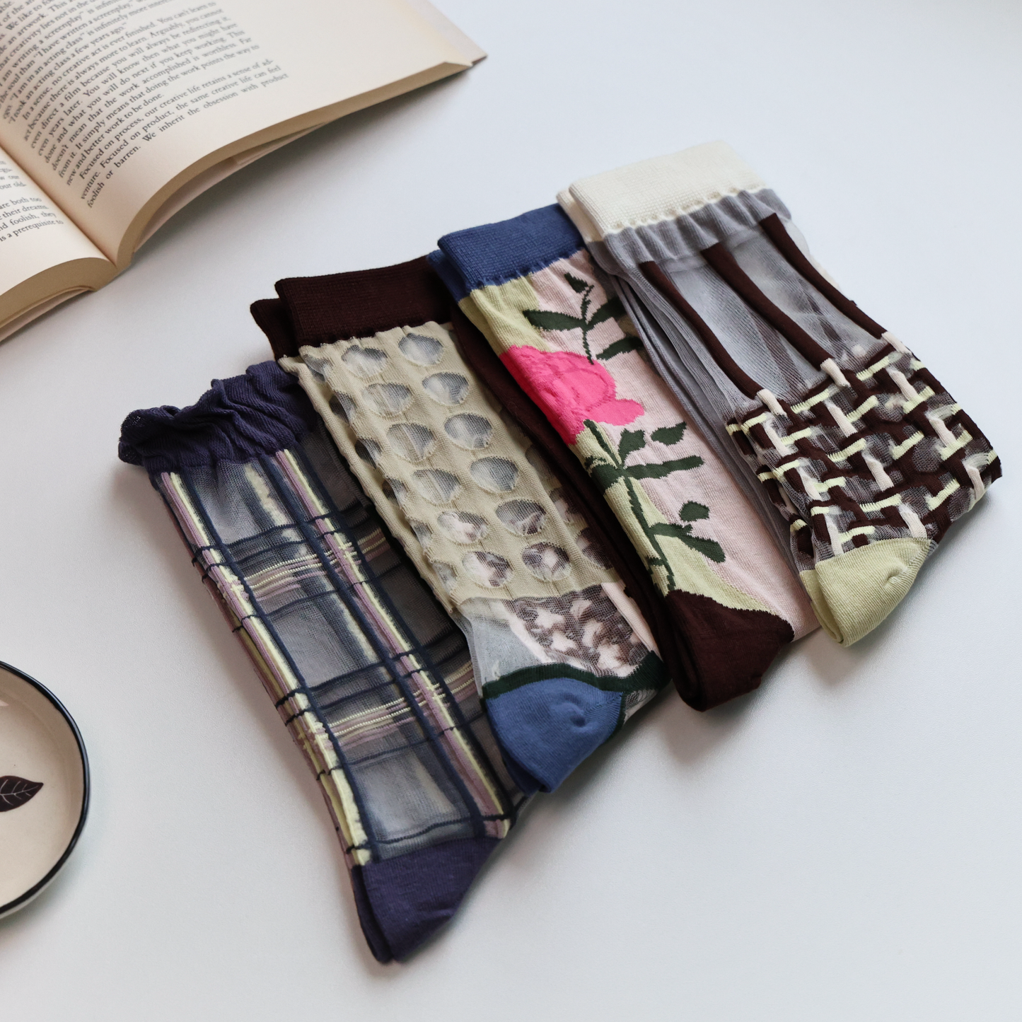2-Pack Retro Sheer Socks for Women – Floral & Graphic Design