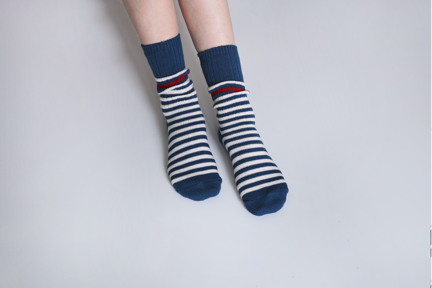 2-Pack Retro Striped Slouch Socks – Soft Cotton Crew for Women