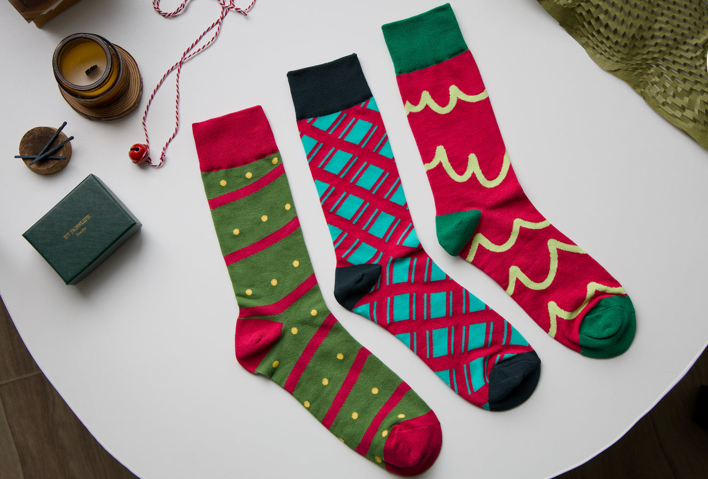 2-Pack Unisex Christmas Cotton Crew Socks – Festive Holiday Style