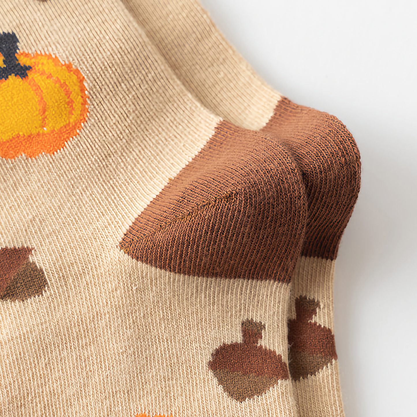 2-Pack Unisex Halloween Cotton Crew Socks - Pumpkin & Squirrel Design
