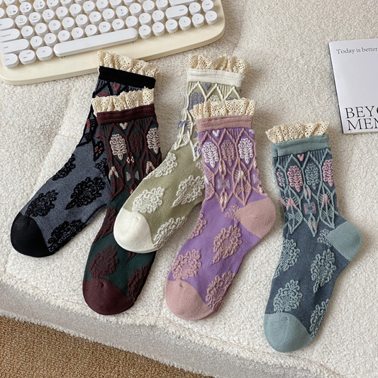 2-Pack All-Season Vintage Lace-Trimmed Cotton Crew Socks for Women - Elegant Style
