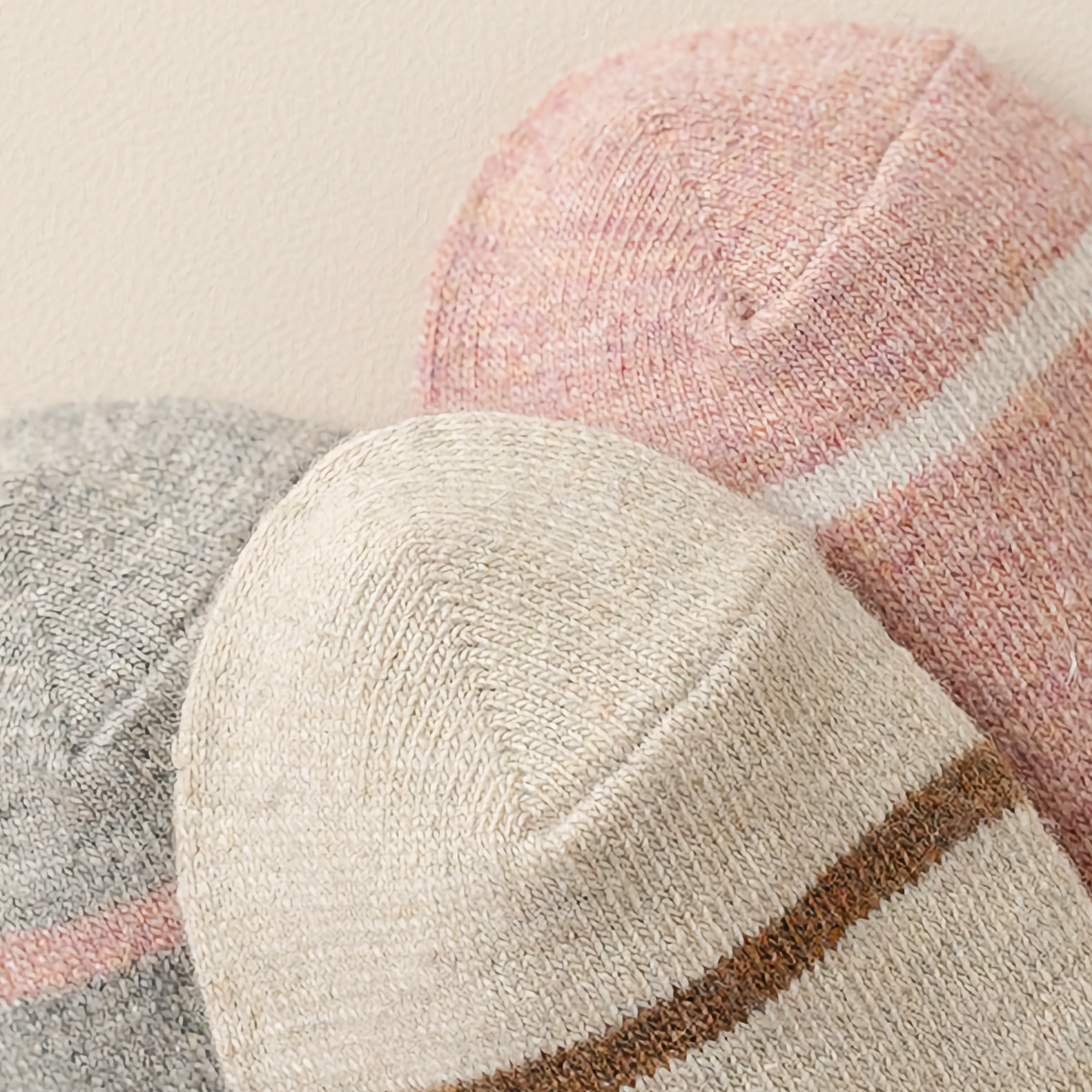 2-Pack Women's Wool Socks - Retro, Heart Embroidery, Warm & Cozy