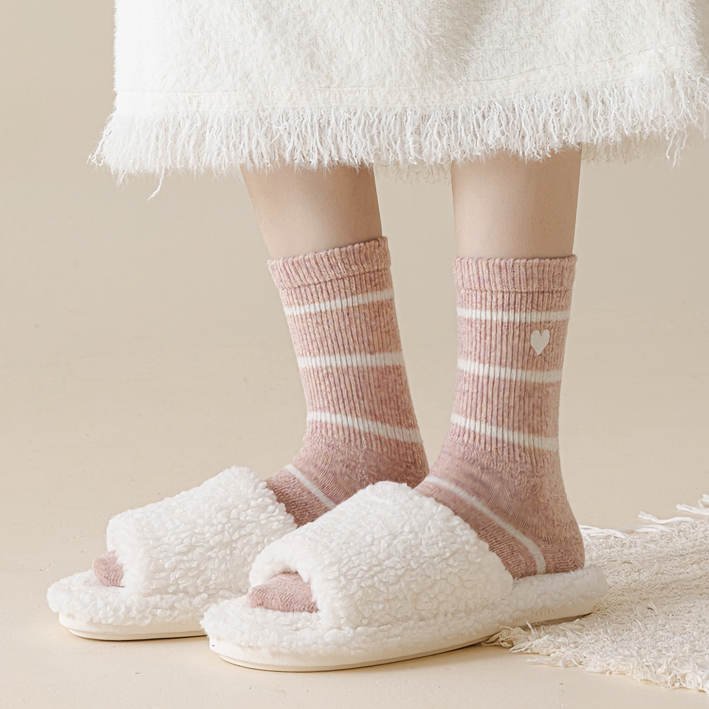 2-Pack Women's Wool Socks - Retro, Heart Embroidery, Warm & Cozy