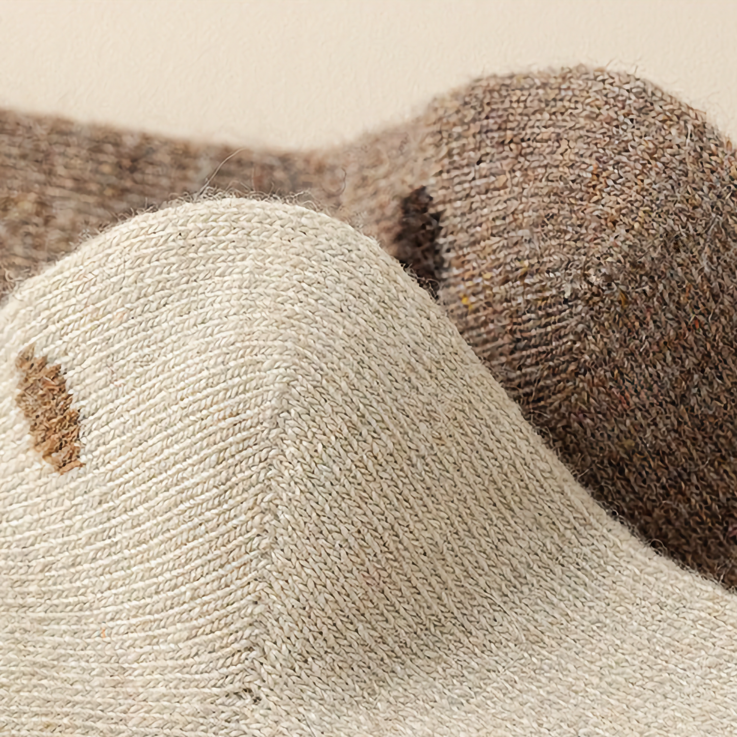 2-Pack Winter Wool Crew Socks for Women - Embroidered Bow & Polka Dot Design