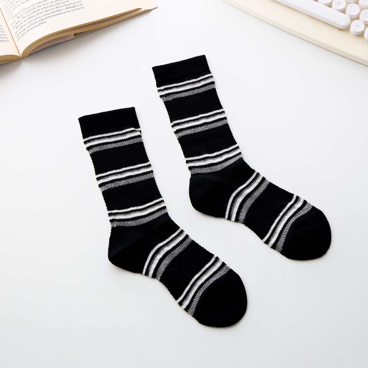 2-Pack Women’s Ultra-Thin Mesh Socks – Breathable Cotton Crew