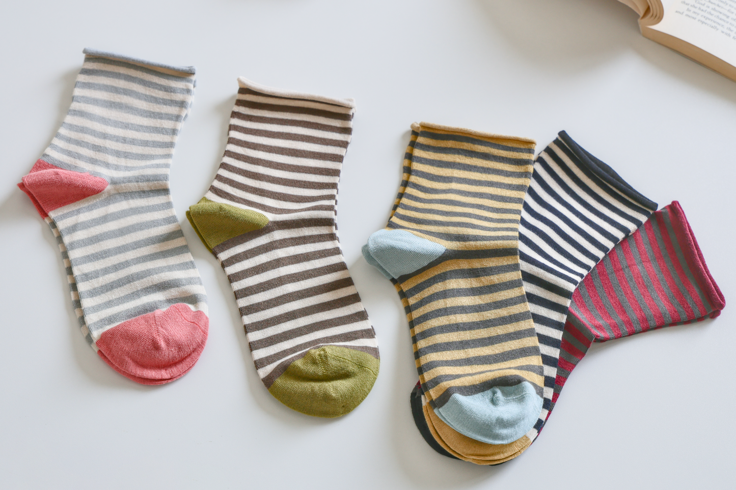 2-Pack Women's Mulberry Silk Socks - Soft, Breathable Striped Crew Sock