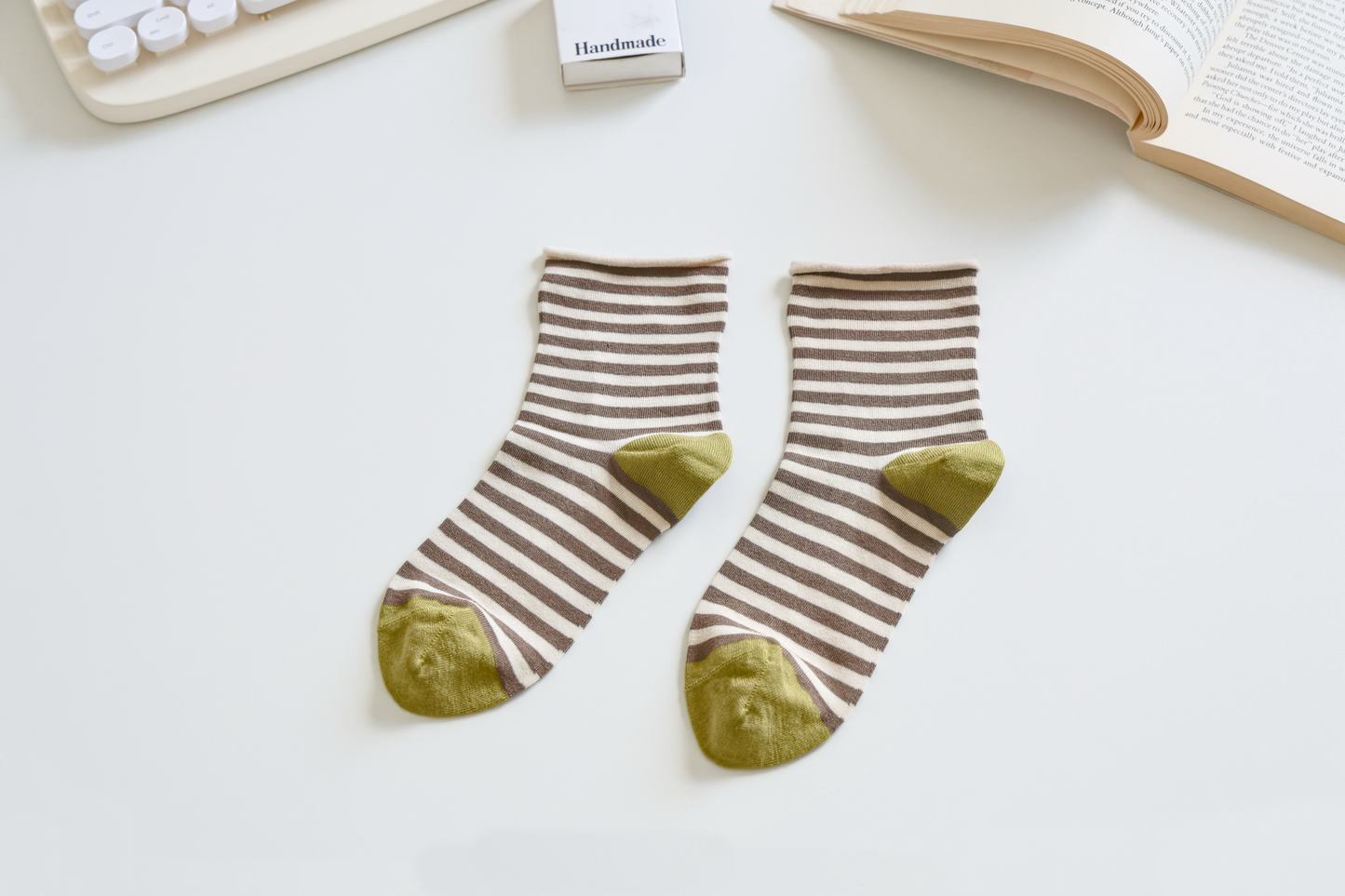 2-Pack Women's Mulberry Silk Socks - Soft, Breathable Striped Crew Sock