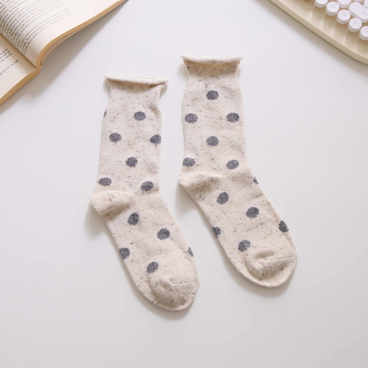 2-Pack Women’s Polka Dot Crew Socks – Wool Blend