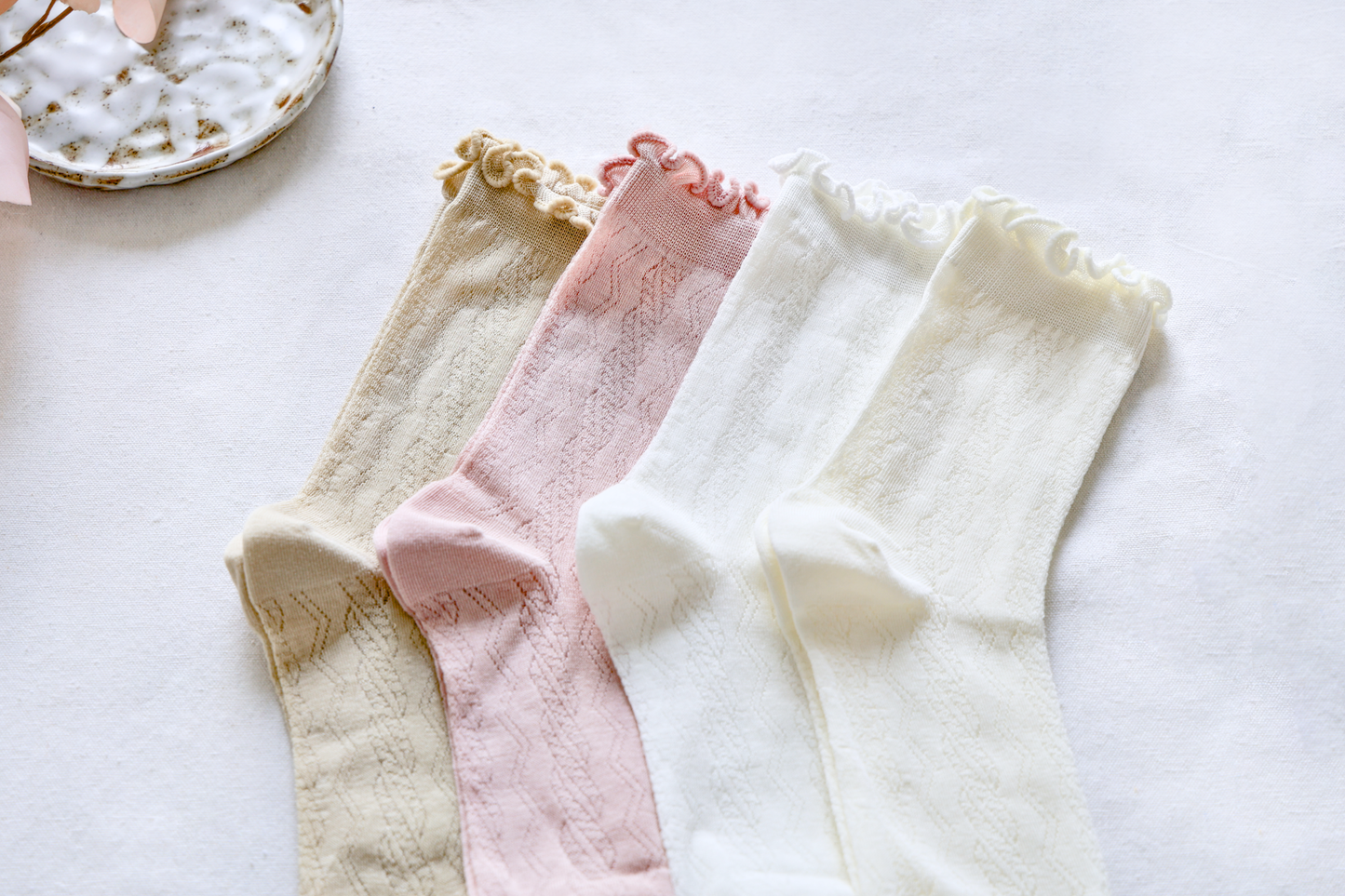 2-Pack Women's Ruffle Trim Mesh Socks - Retro Breathable Cotton Style