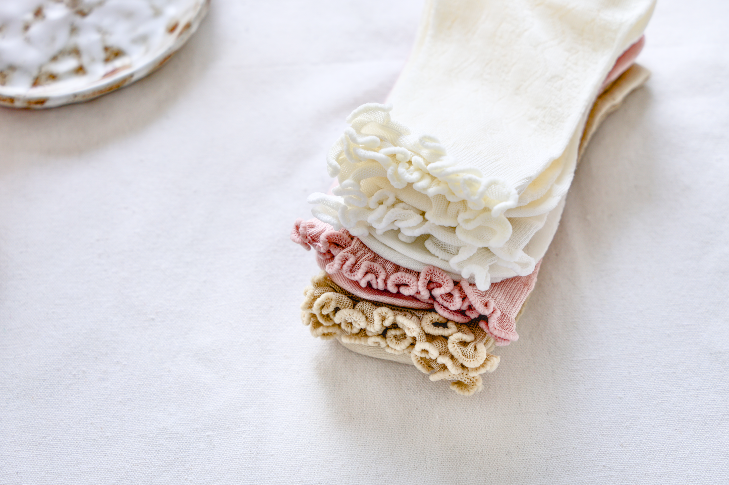 2-Pack Women's Ruffle Trim Mesh Socks - Retro Breathable Cotton Style
