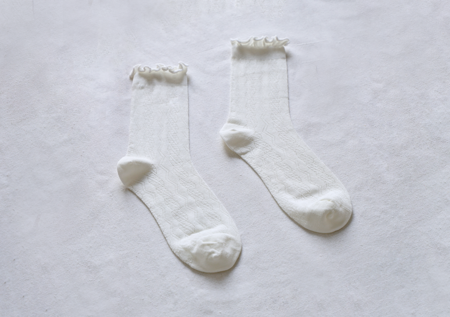 2-Pack Women's Ruffle Trim Mesh Socks - Retro Breathable Cotton Style