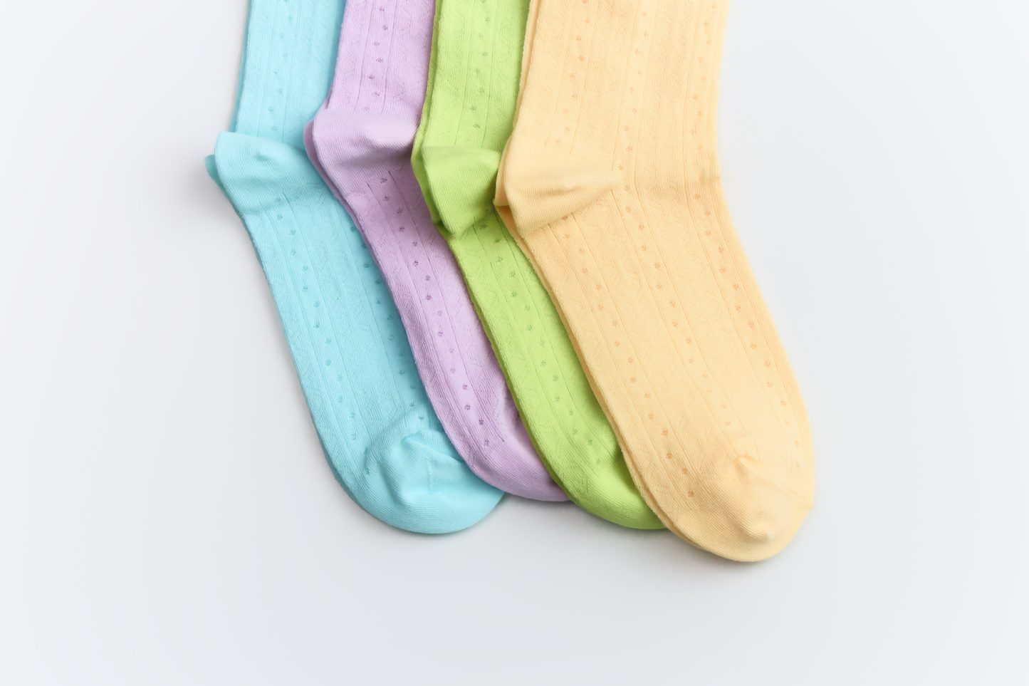 2-Pack Women’s Colorblock Cotton Socks – Lightweight Ruffle Trim