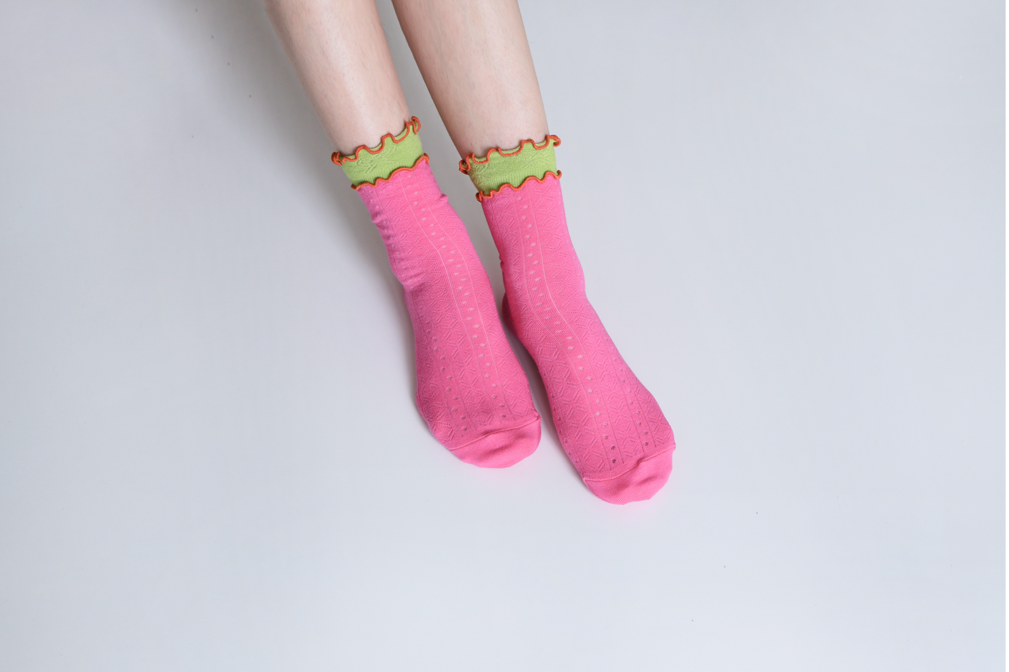 2-Pack Women's Ruffle Trim Cotton Socks - Lightweight & Colorblock