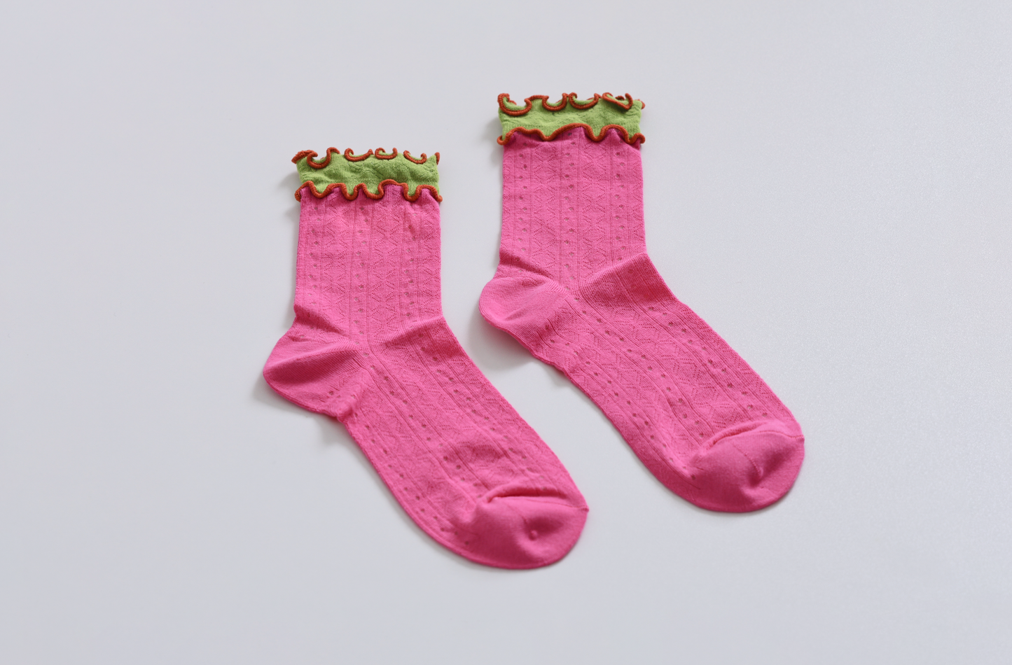 2-Pack Women's Ruffle Trim Cotton Socks - Lightweight & Colorblock