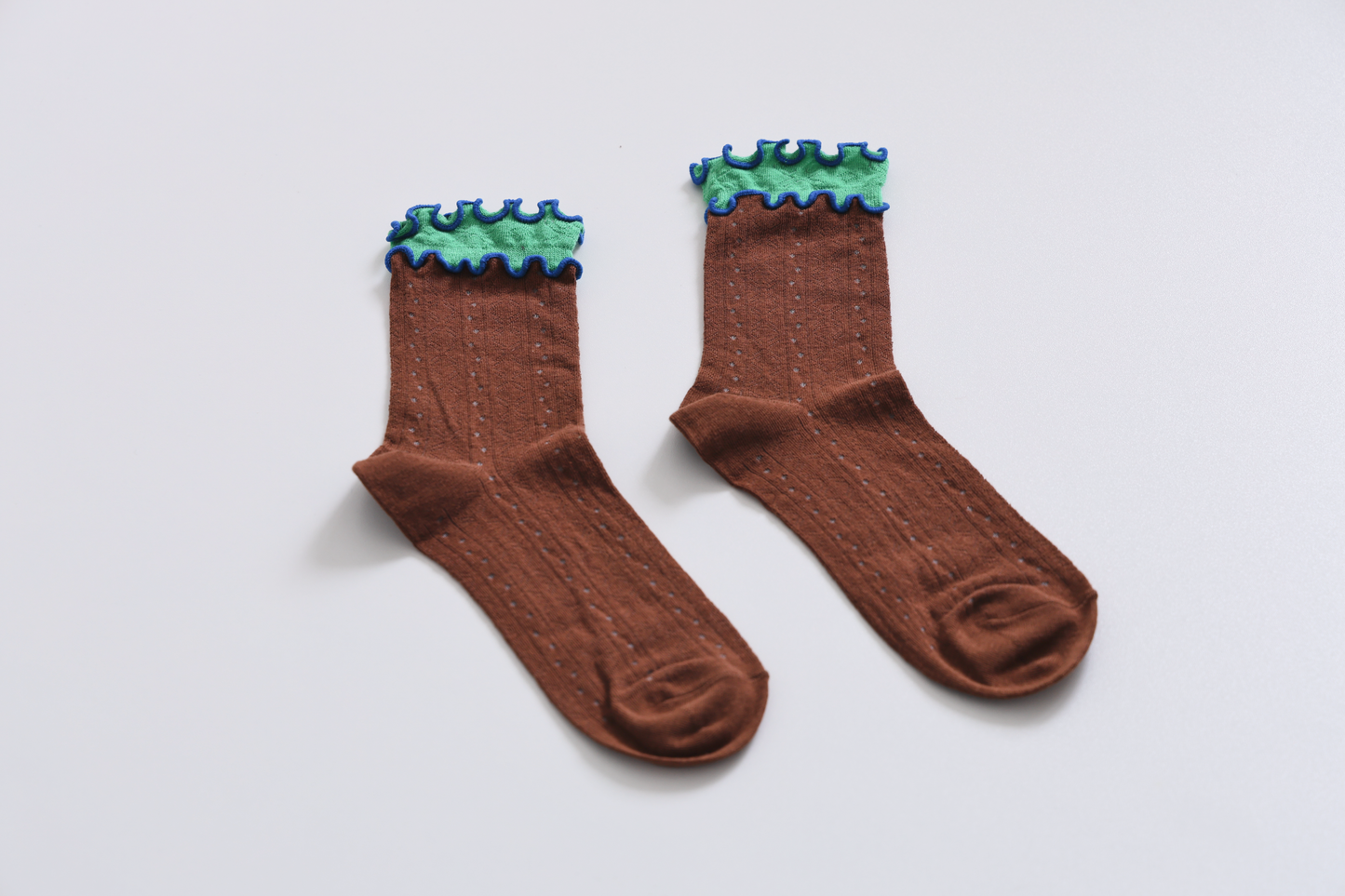 2-Pack Women's Ruffle Trim Cotton Socks - Lightweight & Colorblock