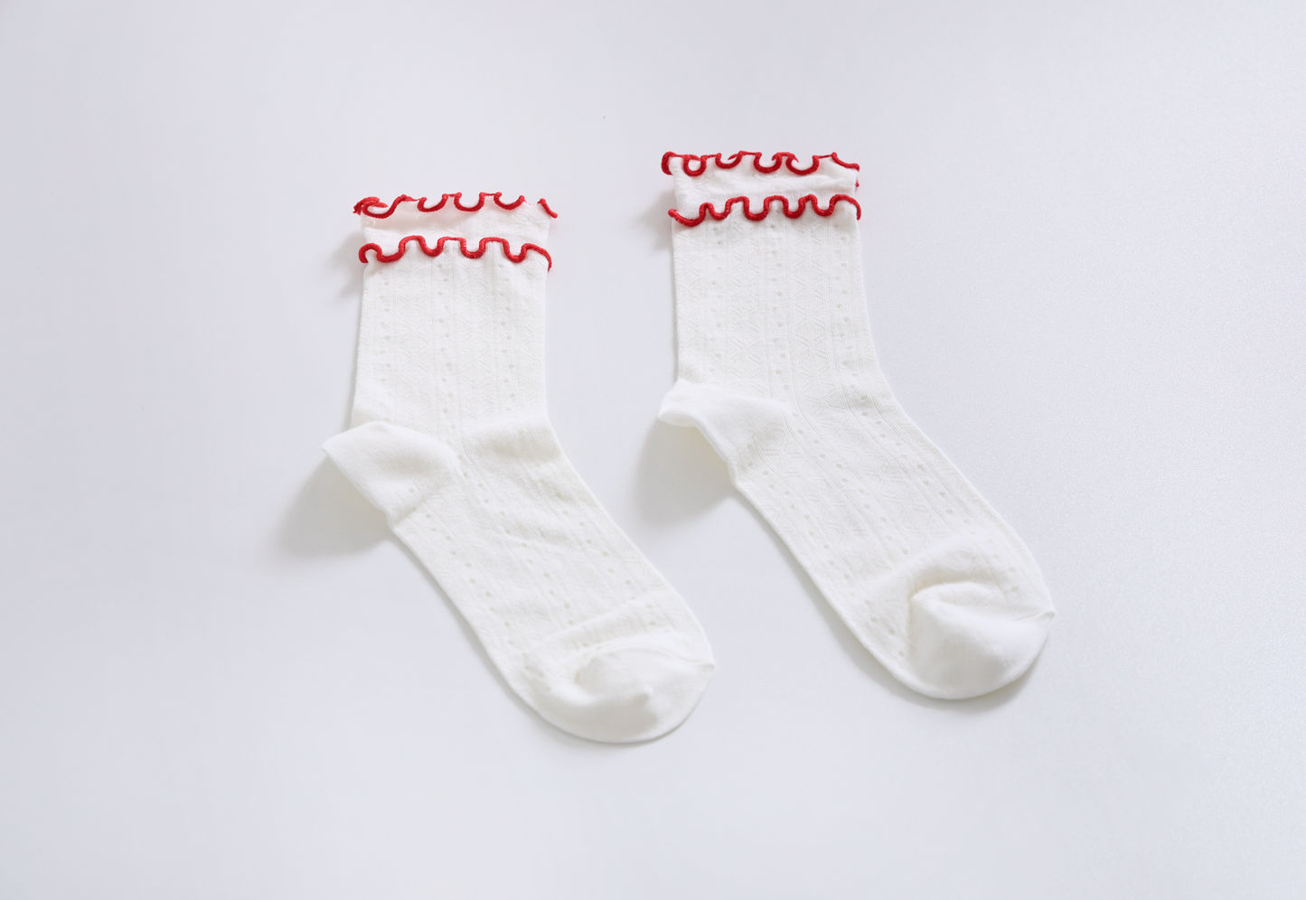 2-Pack Women's Ruffle Trim Cotton Socks - Lightweight & Colorblock