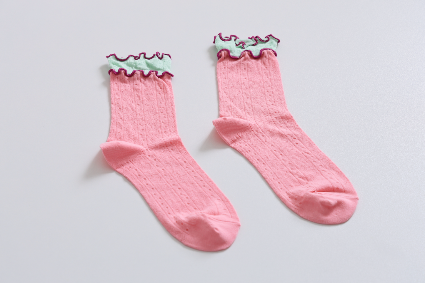2-Pack Women's Ruffle Trim Cotton Socks - Lightweight & Colorblock