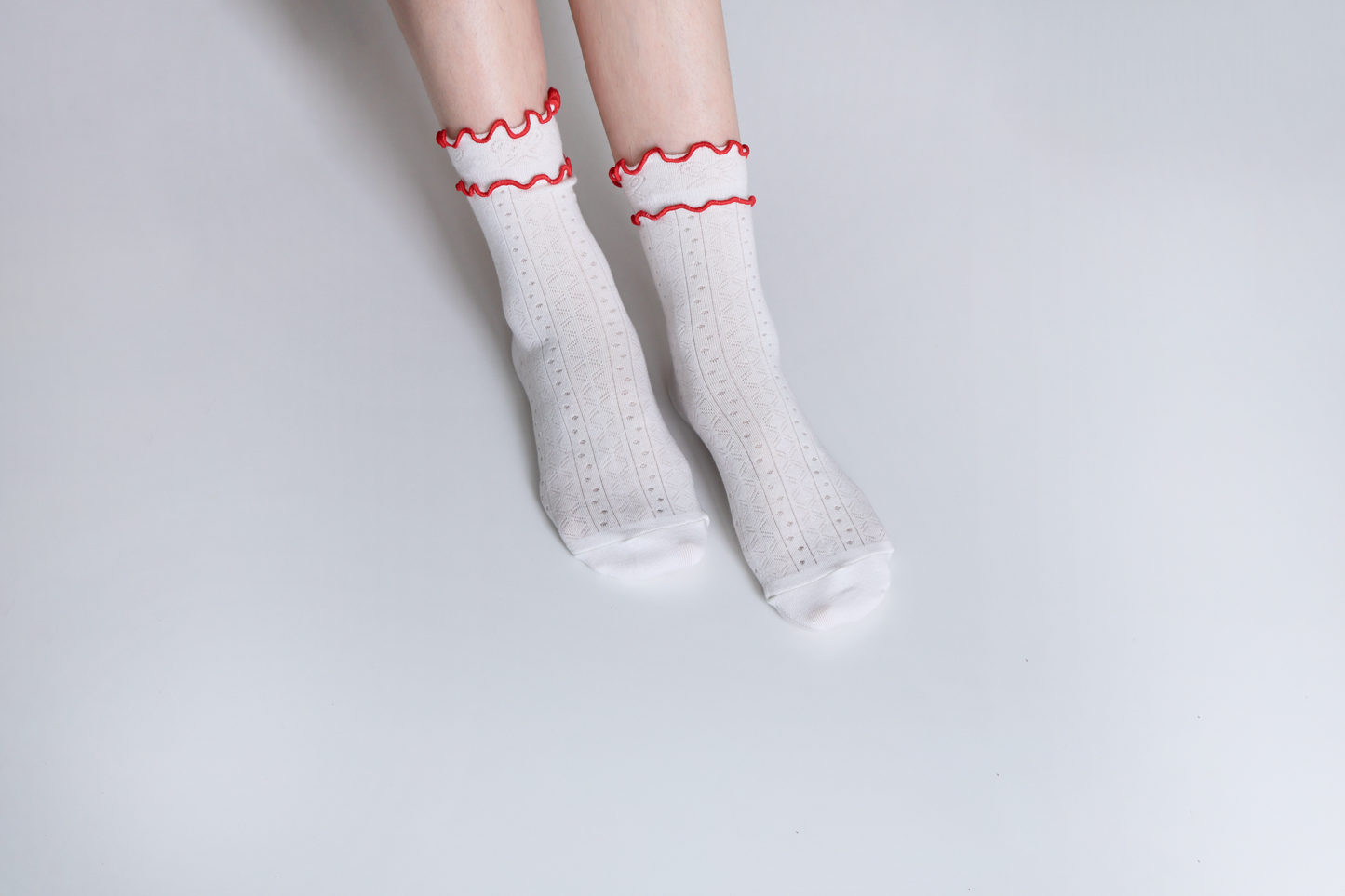 2-Pack Women's Ruffle Trim Cotton Socks - Lightweight & Colorblock
