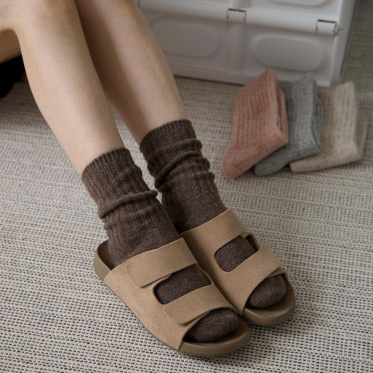 2-Pack Women’s Wool Blend Crew Socks – Warm & Cozy Winter Style