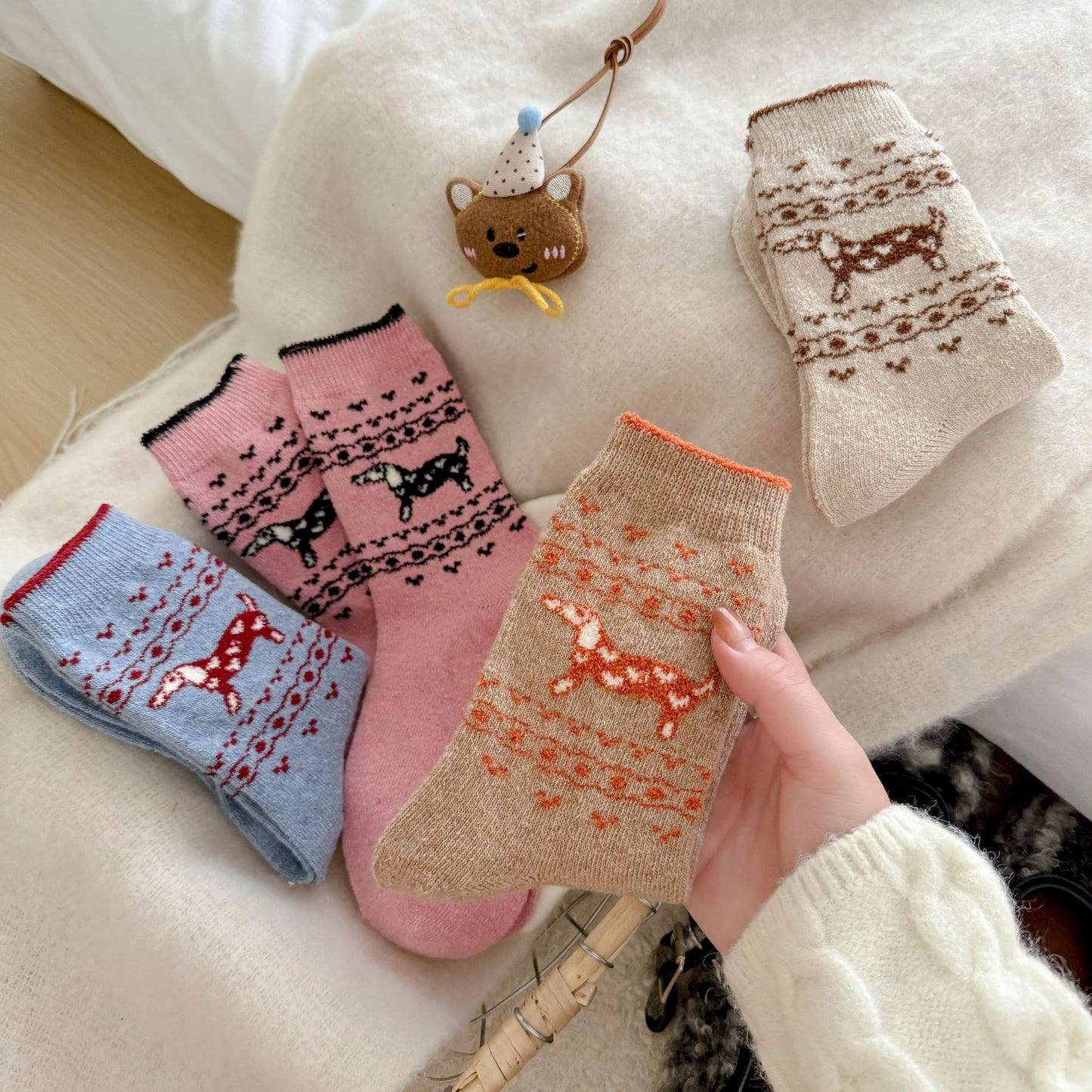 2-Pack Women's Wool Socks - Warm Dachshund Pattern Winter Socks