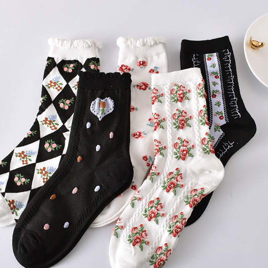 5-Pack Floral Cotton Crew Socks – Black & White Set