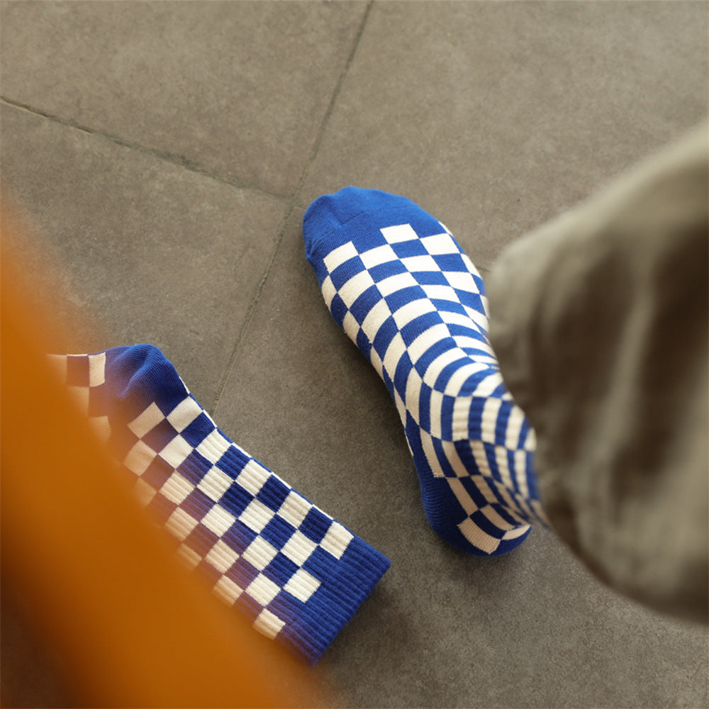 2-Pack CheckerBoard Socks: Warm Knitted Cotton Comfort for Every Step