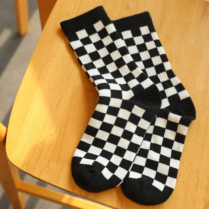 2-Pack CheckerBoard Socks: Warm Knitted Cotton Comfort for Every Step