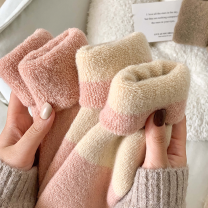 2-Pack Women's Thick Wool Socks for Winter - Cozy Pink Warmth