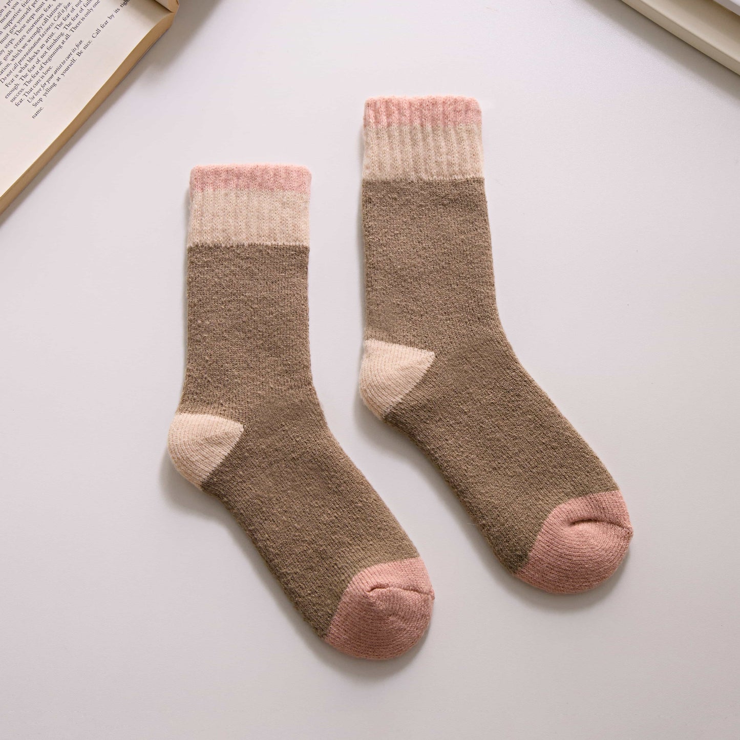 2-Pack Women's Thick Wool Socks for Winter - Cozy Pink Warmth
