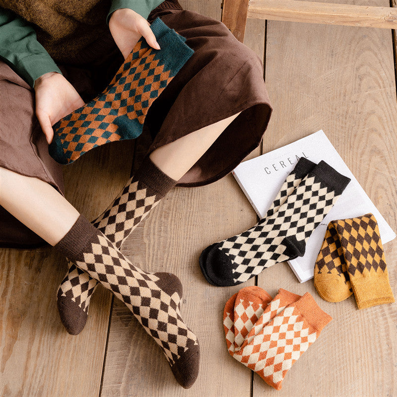 2-Pack Vintage Socks: Cozy Knitted Wool Crew Comfort for Women