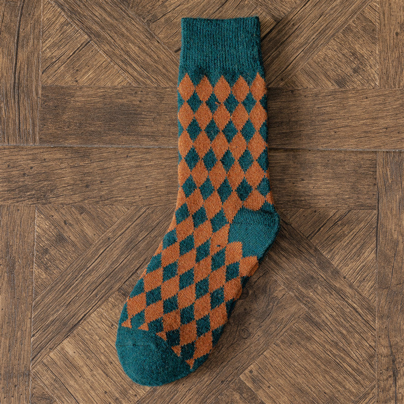 2-Pack Vintage Socks: Cozy Knitted Wool Crew Comfort for Women