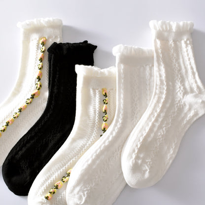 2-Pack Black and White Cotton Socks: Elegant Floral Patterns for Sophisticated Style