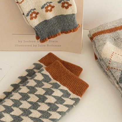 2-Pack Winter Wool Crew Socks with Floral Design for Women