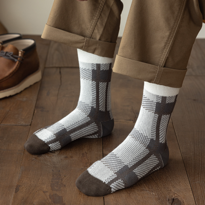 2-Pack Men's Classic Cotton Socks: Retro Elegance for Business Casual Attire