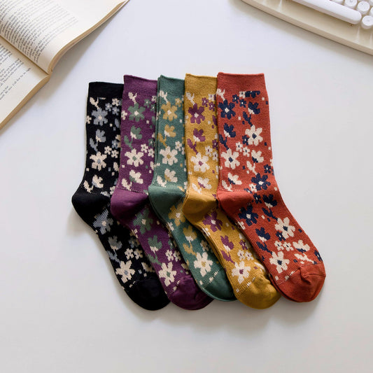 2-Pack Retro Floral Socks: Warm Knitted Cotton Elegance for Women