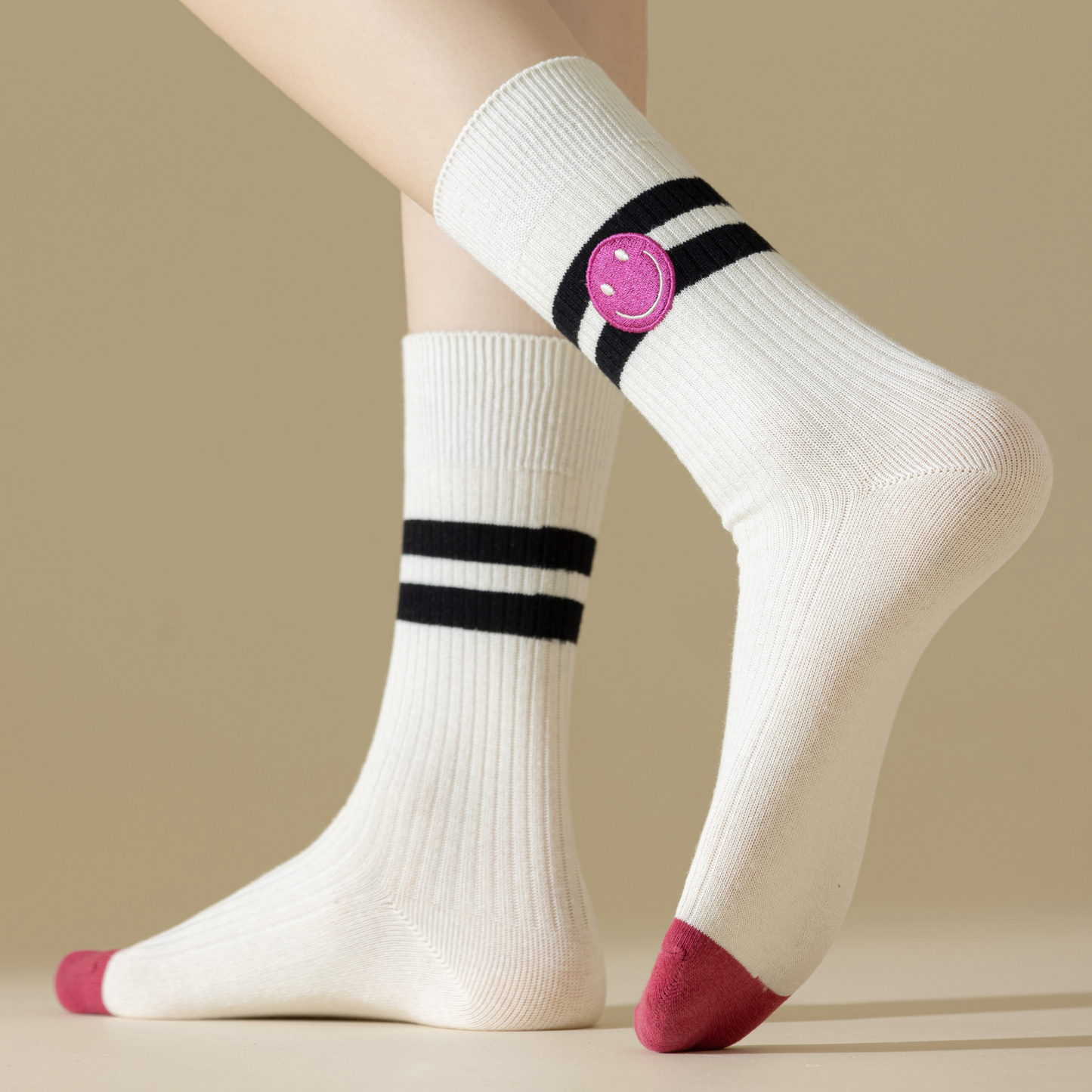 2-Pack Women's Pink Cotton Socks: Breathable Comfort with a Smiley Face Twist
