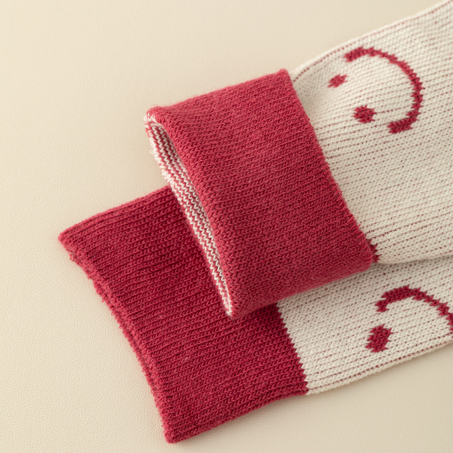 2-Pack Women's Pink Cotton Socks: Breathable Comfort with a Smiley Face Twist