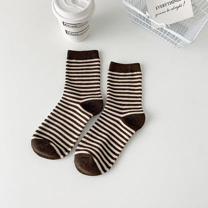 2-Pack Women's Zebra Stripe Socks: Knitted Cotton Crew Elegance