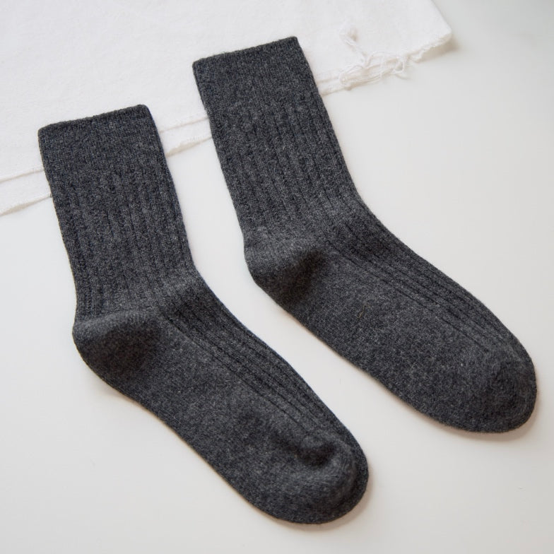 2-Pack Men’s Premium Ribbed Wool Socks – 90% Wool Winter Comfort