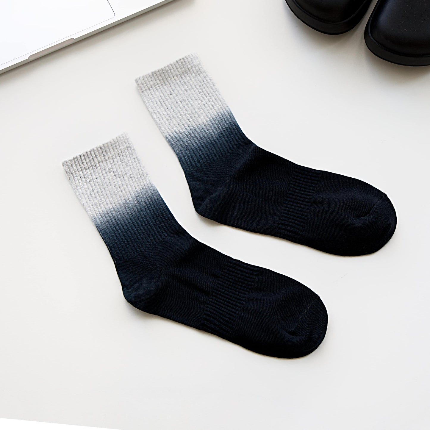2-Pack Men's Ombre Cotton Crew Socks – Gradient Fade
