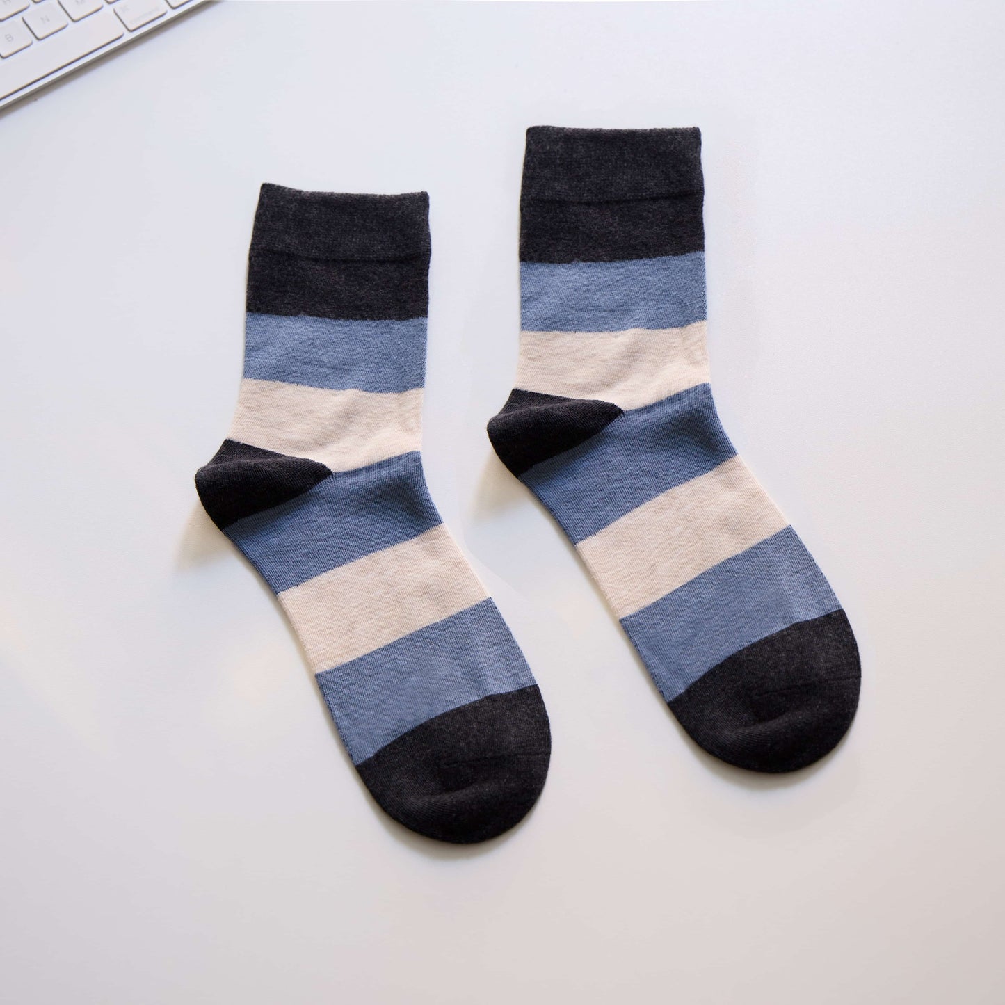 5-Pack Men's Wool Blend Crew Socks – Silk-Soft & Breathable