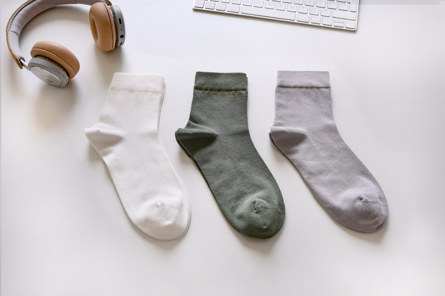 2-Pack Men's Breathable Cotton Ankle Socks - Lightweight & Soft