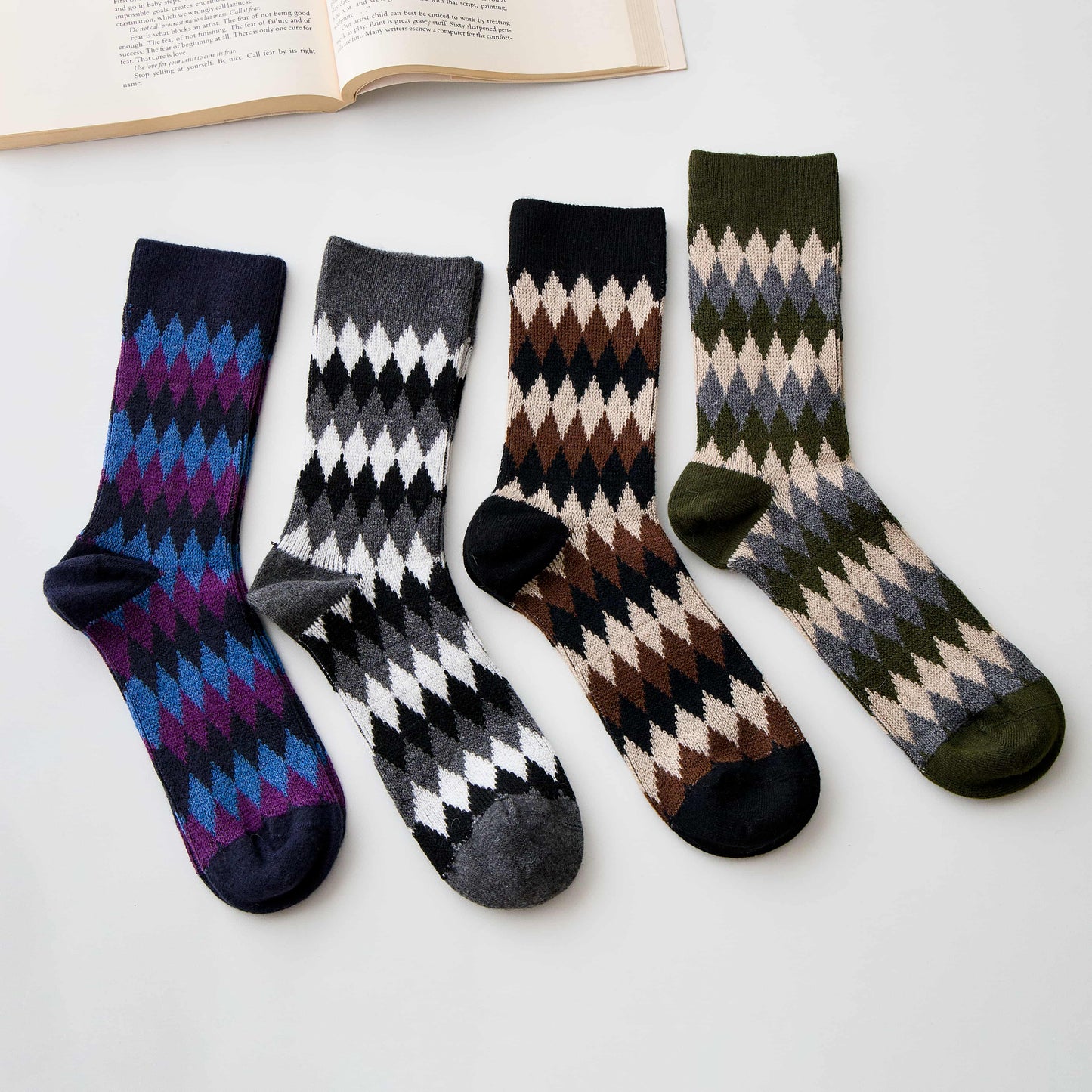 2-Pack Men’s Wool Blend Argyle Crew Socks – Retro Knit