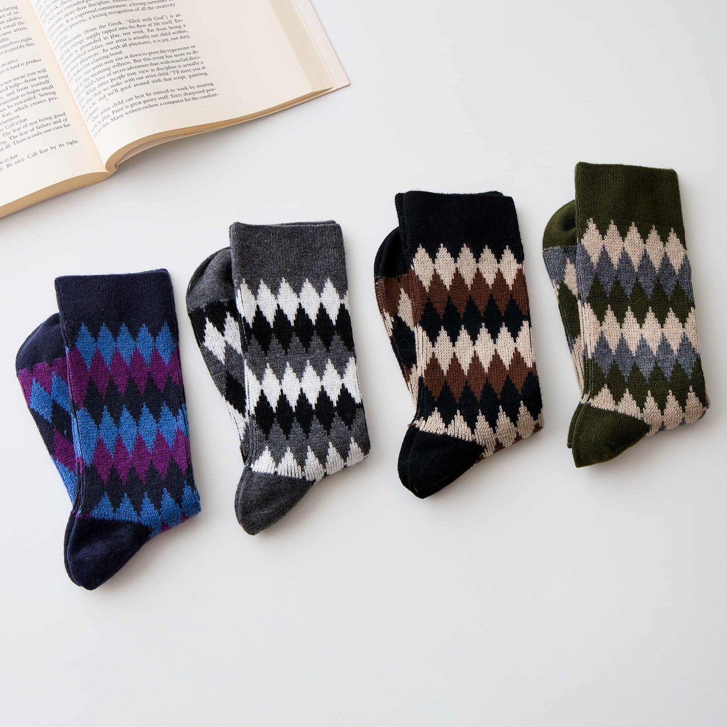 2-Pack Men’s Wool Blend Argyle Crew Socks – Retro Knit