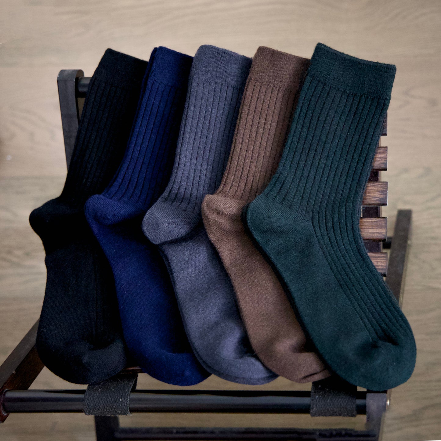 2-Pack Men’s Superfine Wool Ribbed Socks – Classic Winter Warmth