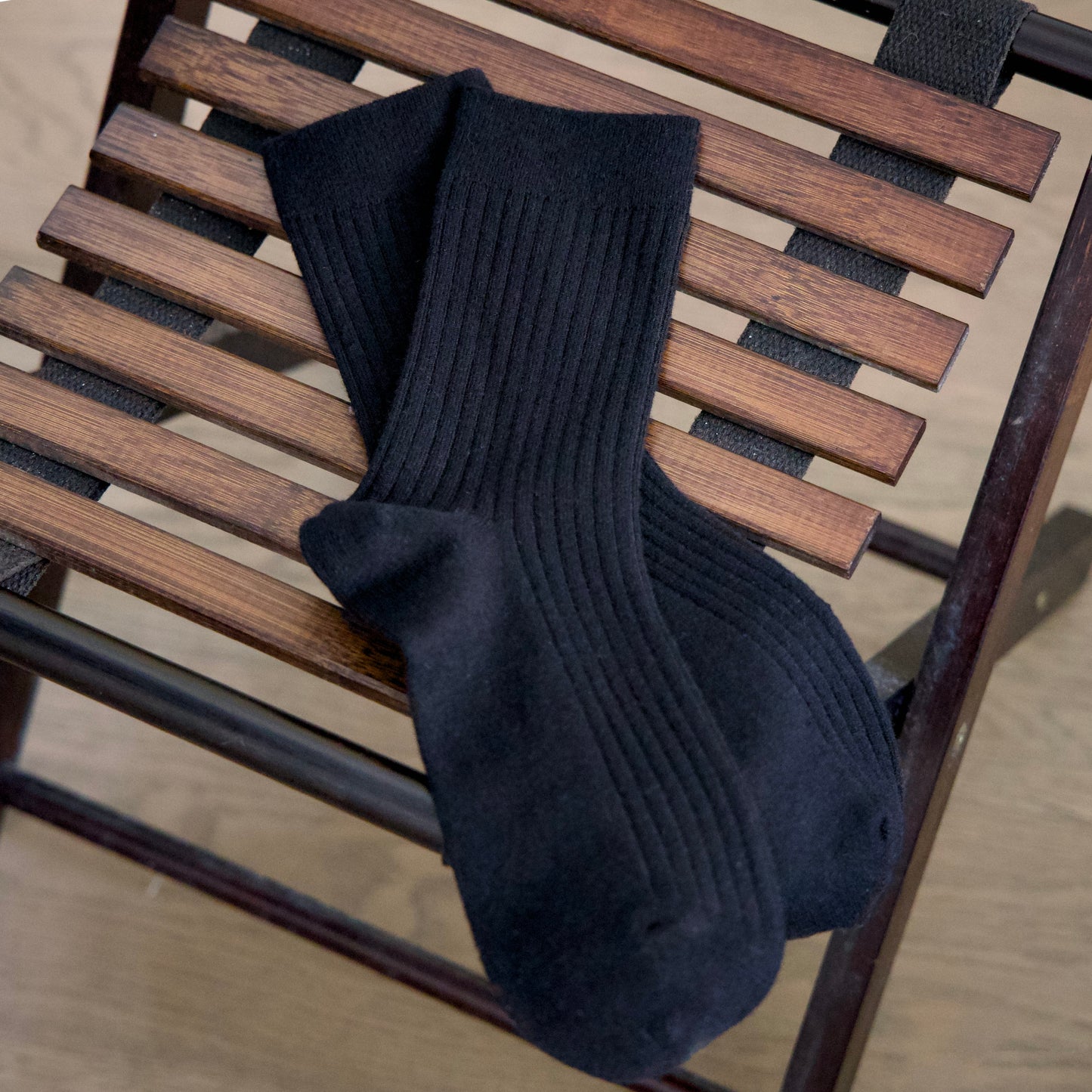 2-Pack Men’s Superfine Wool Ribbed Socks – Classic Winter Warmth