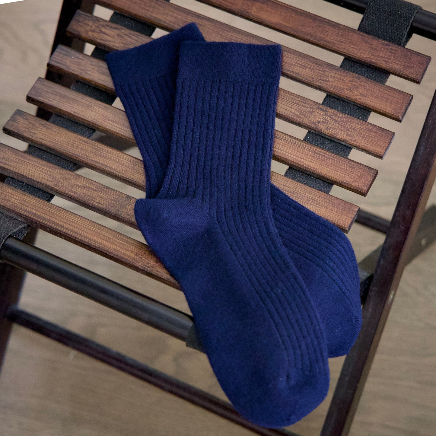 2-Pack Men’s Superfine Wool Ribbed Socks – Classic Winter Warmth